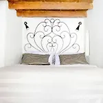 Trastevere Alley Apartment